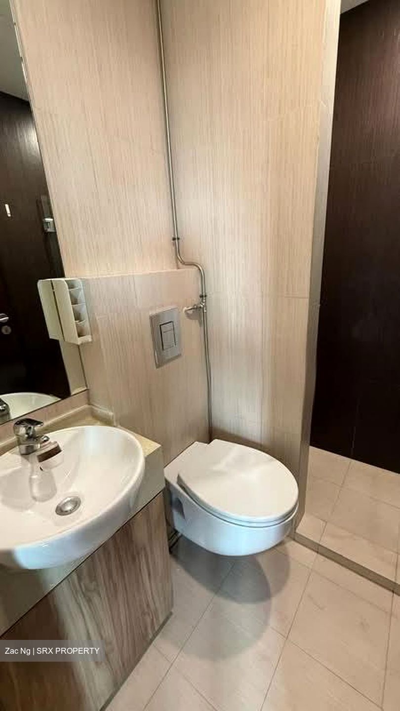 East Mews (D15), Apartment #568175151